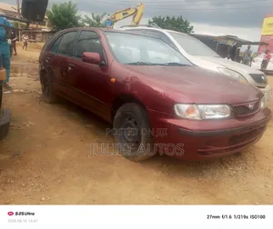 Nissan Almera Tino 2002 Brown
