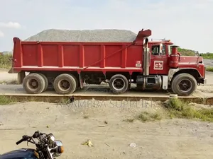 High Grade Iron Granite and Chippings