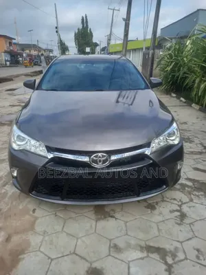 Toyota Camry SE 4dr Sedan (2.5L 4cyl 6A) 2016 Gray