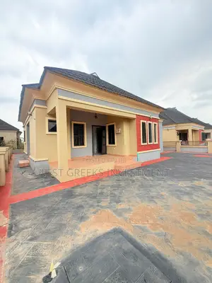 3bdrm Bungalow in Obafemi-Owode for sale