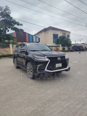 Lexus LX 2017 Black