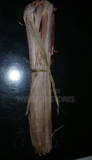 Dried Sorghum Bicolor Leaves (Poroporo / Karandasi/ Waakye Leaves)