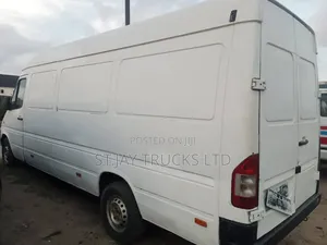 Mercedes-Benz Sprinter 2006 White