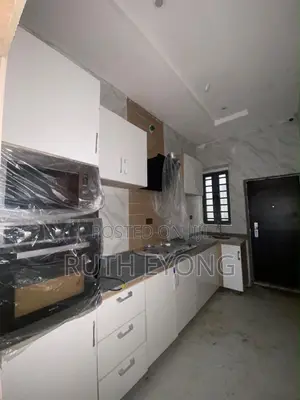 3bdrm Townhouse / Terrace in Abraham Adesanya for rent