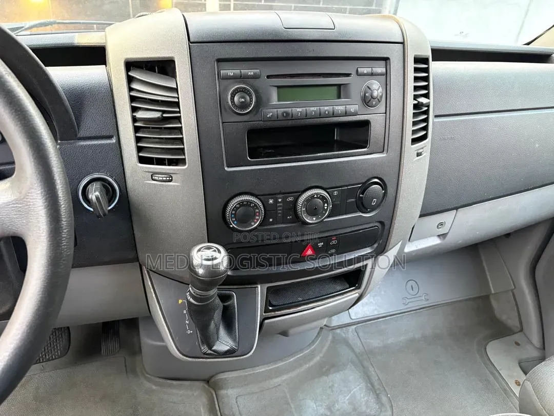 Mercedes-Benz Sprinter 2012 White