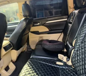 Toyota Highlander XLE 4dr SUV AWD (3.5L 6cyl 6A) 2015 Black