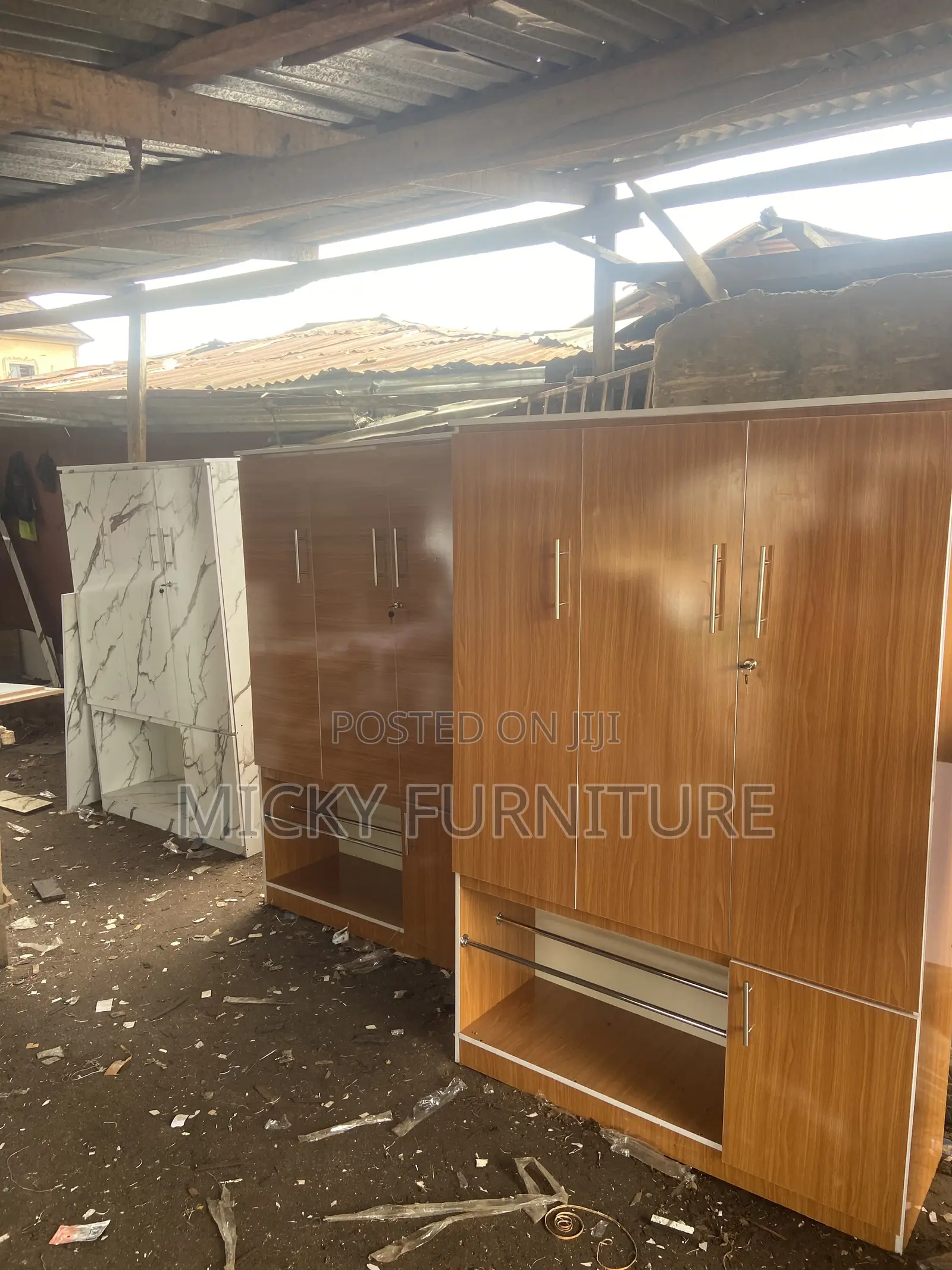 Wardrobe(4by6ft)