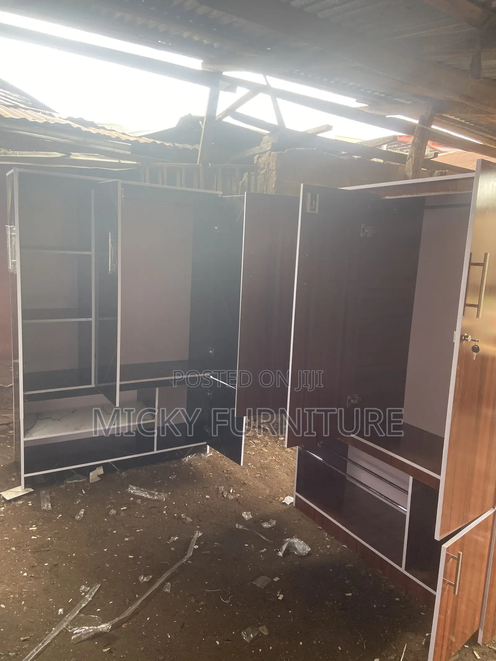 Wardrobe(4by6ft)