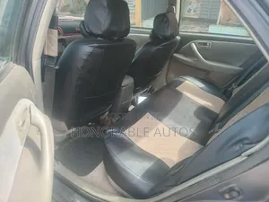 Toyota Camry 2000 Gray