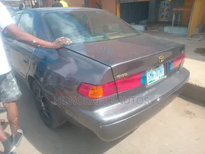 Toyota Camry 2000 Gray