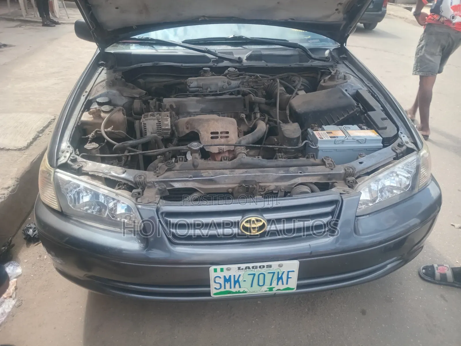Toyota Camry 2000 Gray