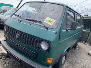 Volkswagen Transporter 1999 Green