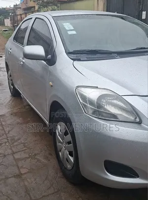 Toyota Yaris 1.5 Sedan 2008 Silver