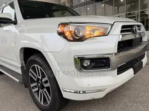 Toyota 4-Runner 2024 White