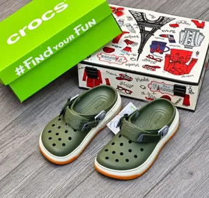 Unisex Crocs Off Court Clog