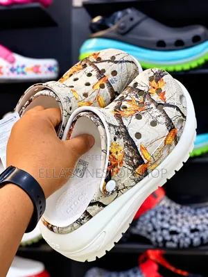 Quality Unisex Crocs
