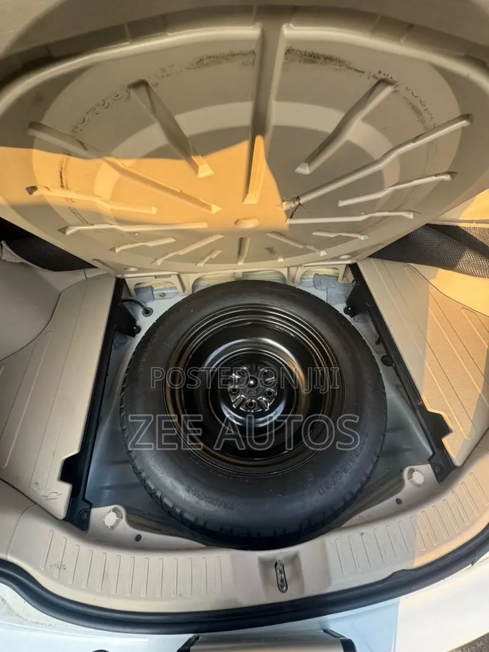 Toyota Venza LE 2012 White