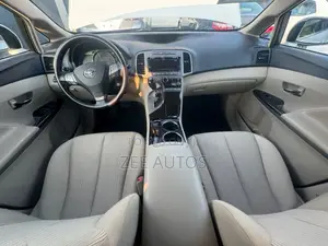 Toyota Venza LE 2012 White