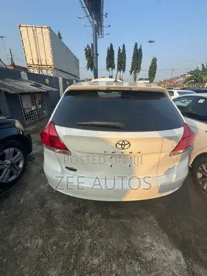 Toyota Venza LE 2012 White