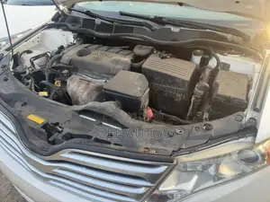 Toyota Venza LE 2012 White