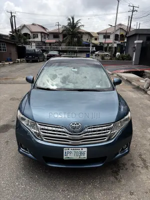 Toyota Venza Limited 2010 Blue