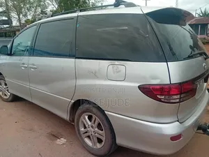 Toyota Previa 2005 Silver