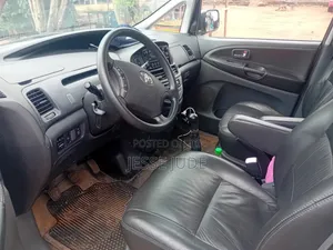 Toyota Previa 2005 Silver