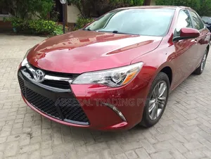 Toyota Camry 2016 Red