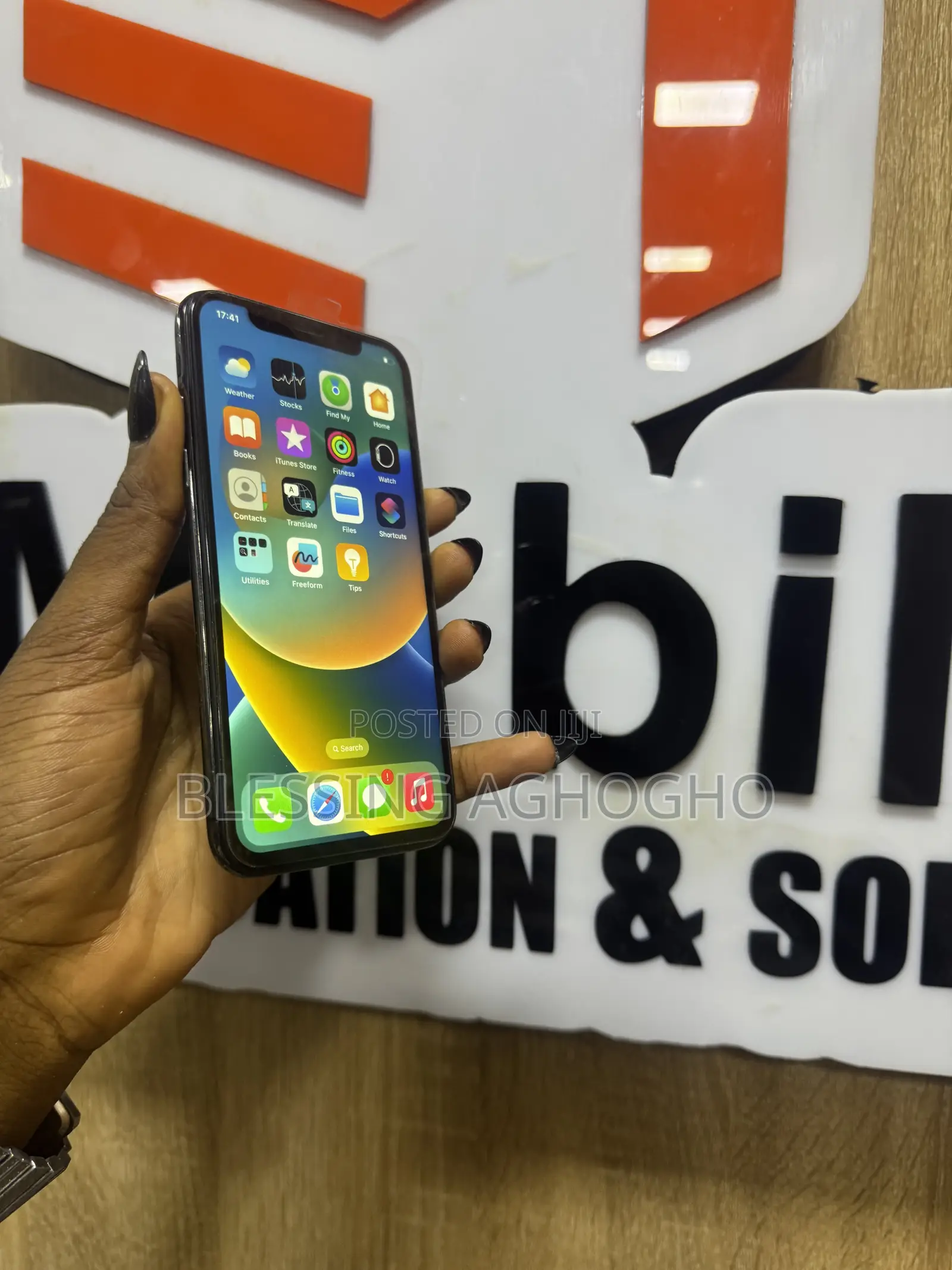 Apple iPhone X 64 GB Black