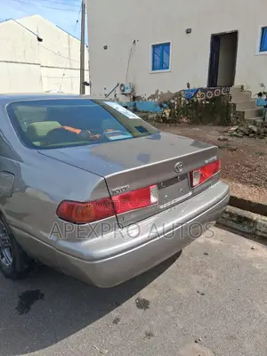 Toyota Camry 2000 Beige
