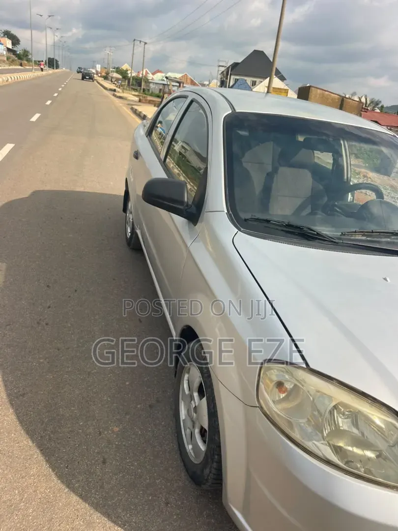 Chevrolet Aveo 2014 Silver