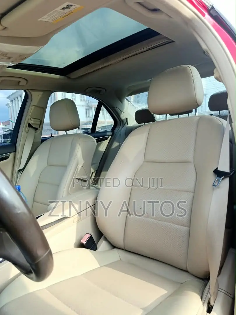 Mercedes-Benz C250 2013 Red