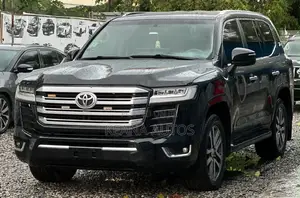 Toyota Land Cruiser 2017 Black