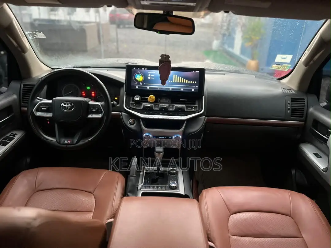 Toyota Land Cruiser 2017 Black