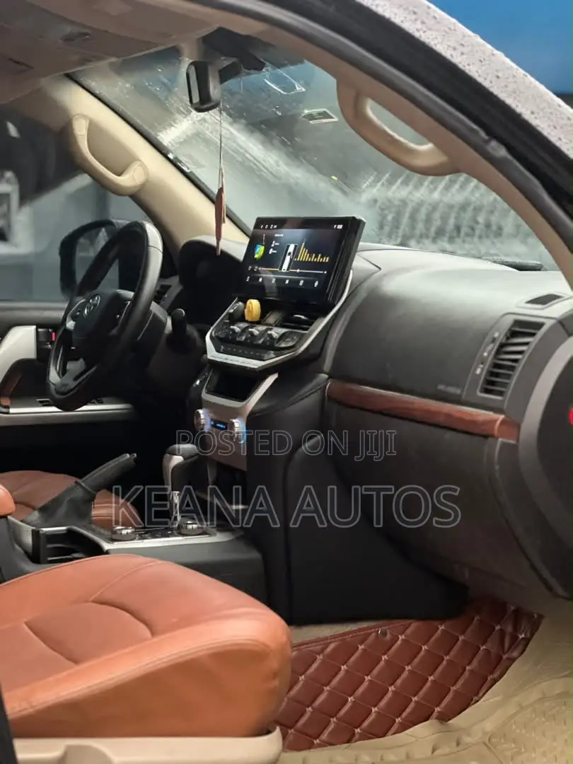 Toyota Land Cruiser 2017 Black
