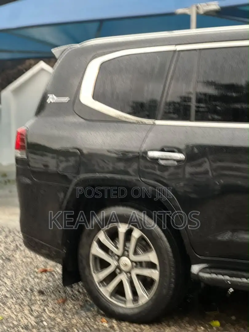 Toyota Land Cruiser 2017 Black