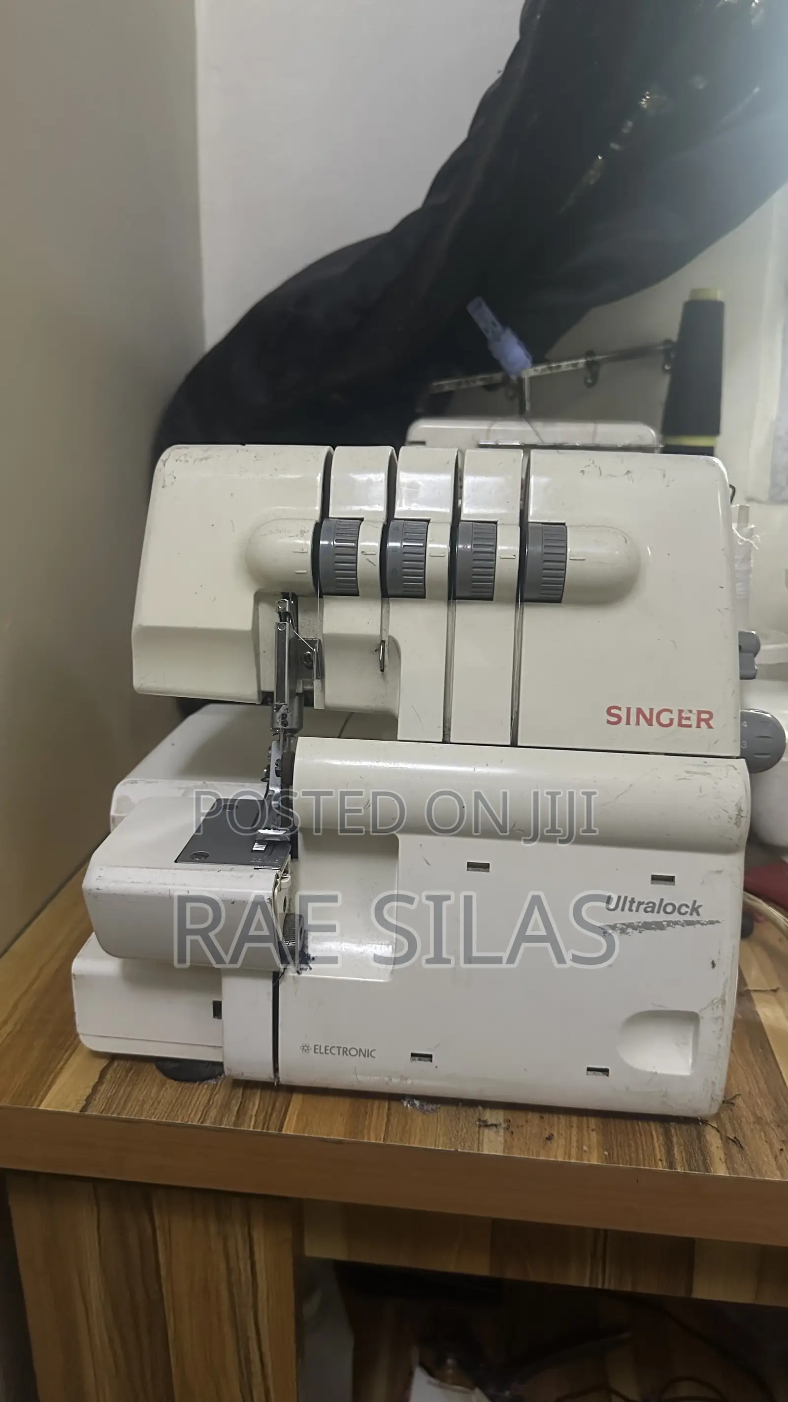 Tabletop Weaving Machine
