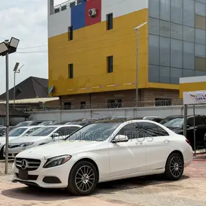 Mercedes-Benz C300 2015 White
