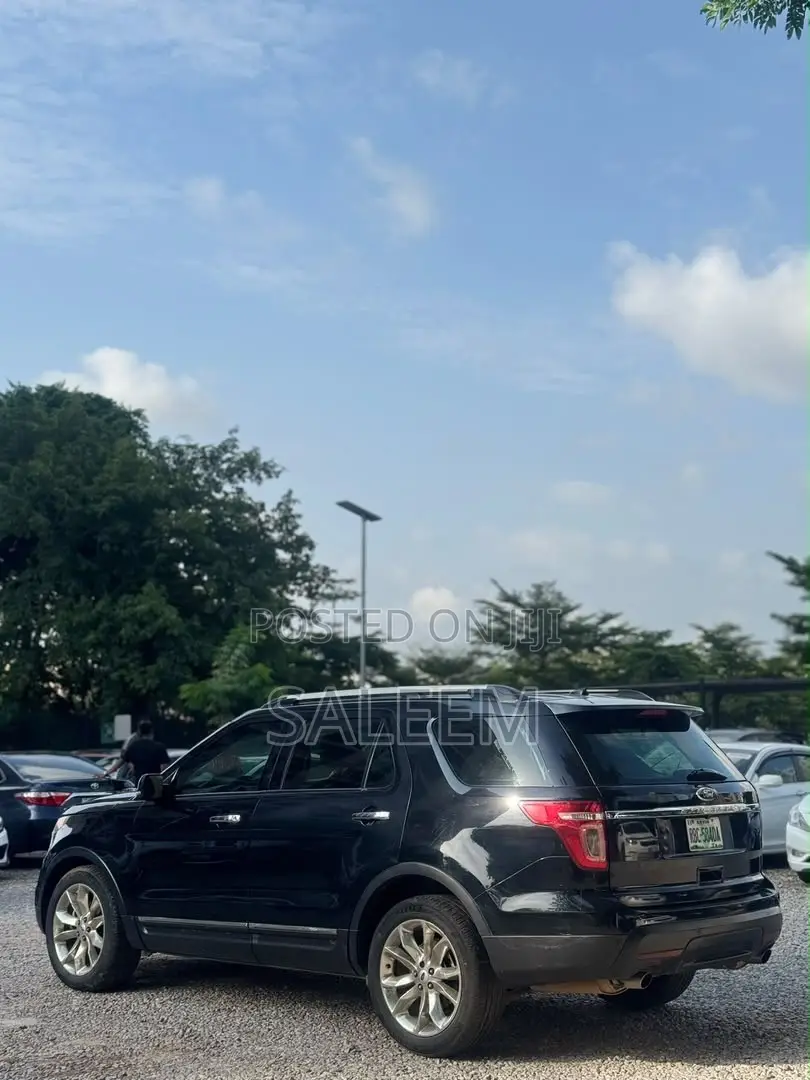Ford Explorer 2013 Black