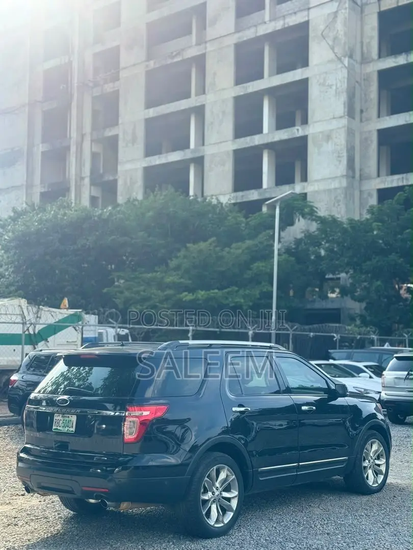 Ford Explorer 2013 Black