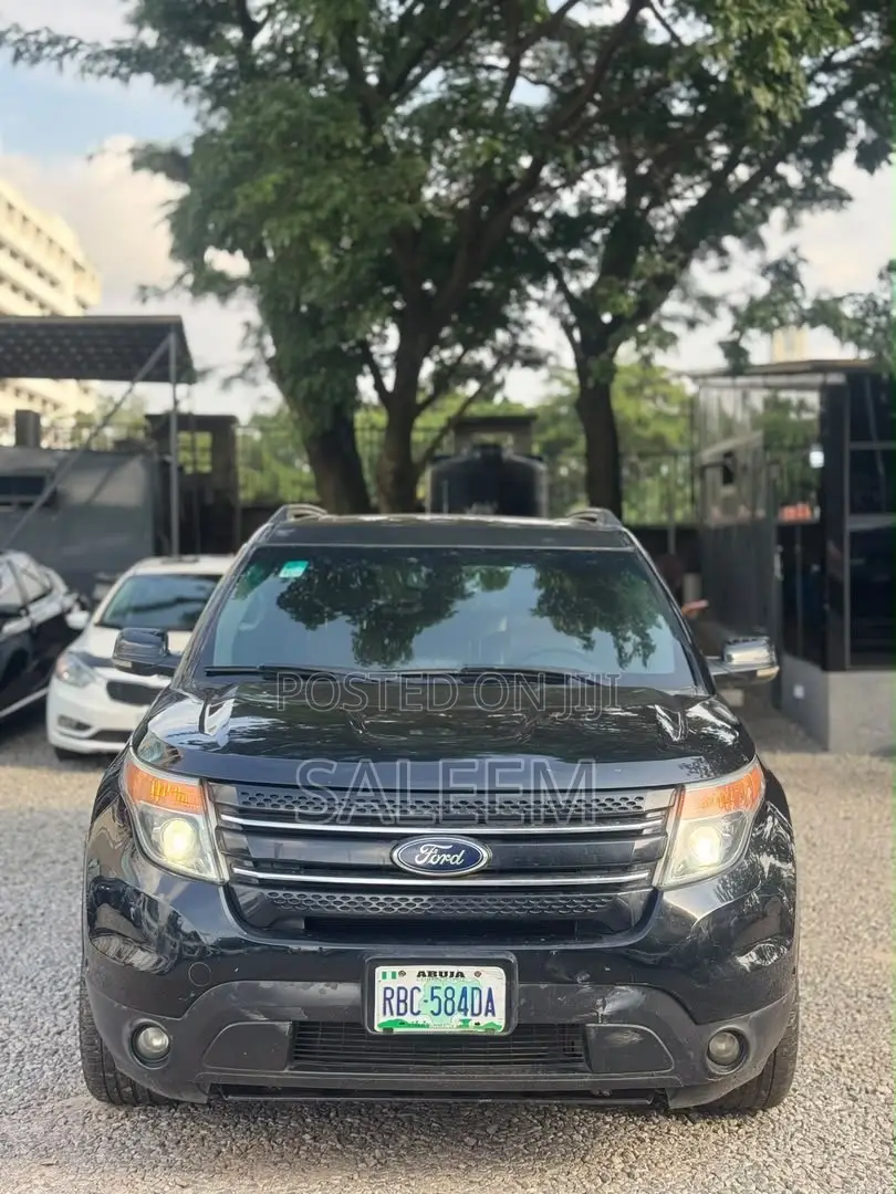 Ford Explorer 2013 Black