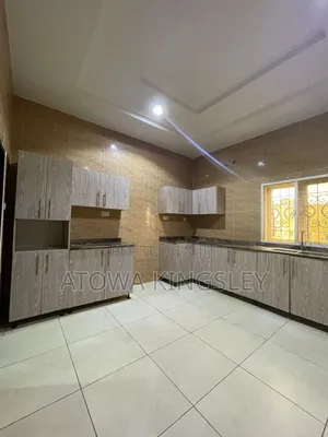 3bdrm Block of Flats in Jahi for rent