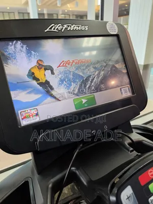 Life Fitness Trradmill 8hp