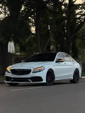 Mercedes-Benz C63 S RWD Sedan (4.0L V8 7A) 2018 White
