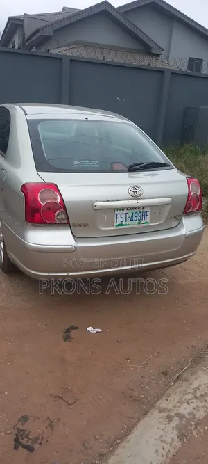 Toyota Avensis 2007 Silver
