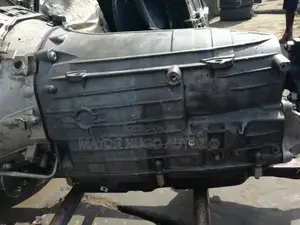 Mercedes-Benz E-350 2011