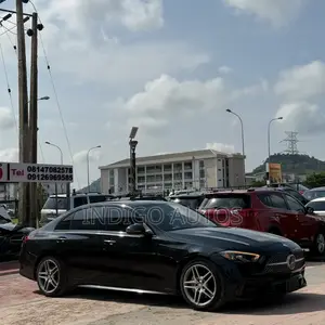 Mercedes-Benz C300 2024 Black