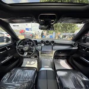 Mercedes-Benz C300 2024 Black
