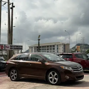 Toyota Venza LE AWD V6 2013 Brown