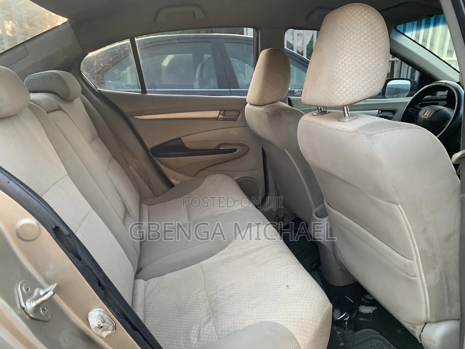 Honda City 2010 Gold